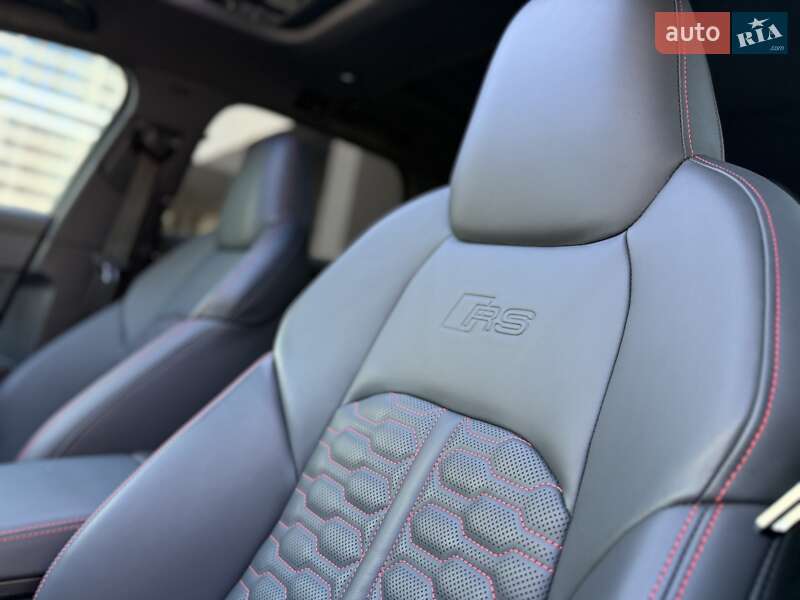 Универсал Audi RS6 2024 в Киеве
