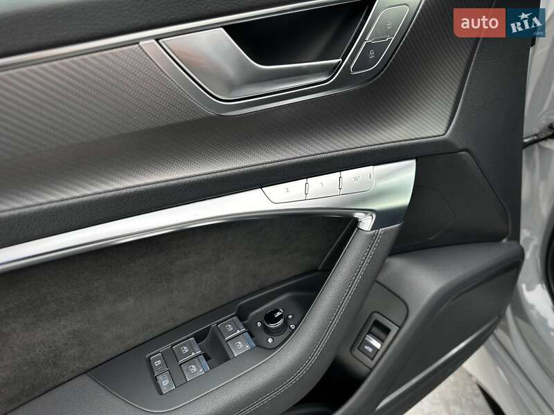 Универсал Audi RS6 2021 в Киеве