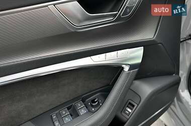 Універсал Audi RS6 2021 в 