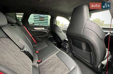 Універсал Audi RS6 2021 в 