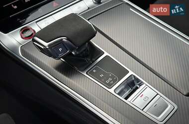 Універсал Audi RS6 2021 в 