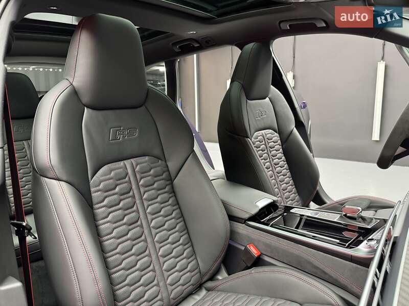 Универсал Audi RS6 2025 в Киеве