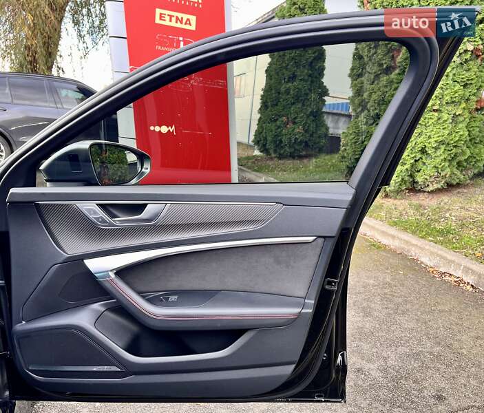 Универсал Audi RS6 2021 в Киеве