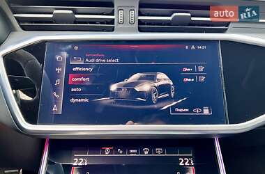 Универсал Audi RS6 2021 в 