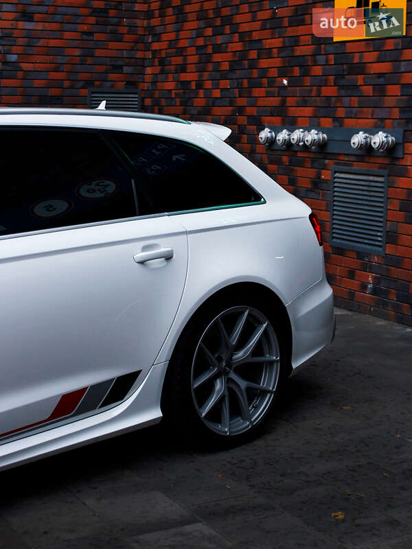Універсал Audi RS6 2013 в Дніпрі фото 40 Універсал Audi RS6 2013 в Дніпрі