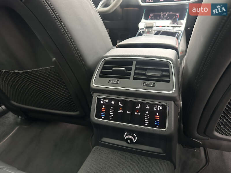 Універсал Audi RS6 2020 в Києві