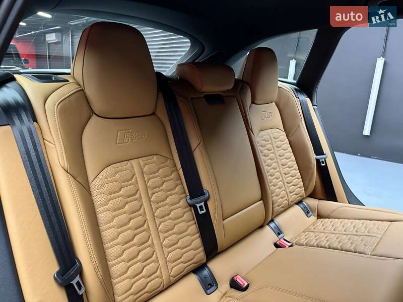 Универсал Audi RS6 2025 в Киеве