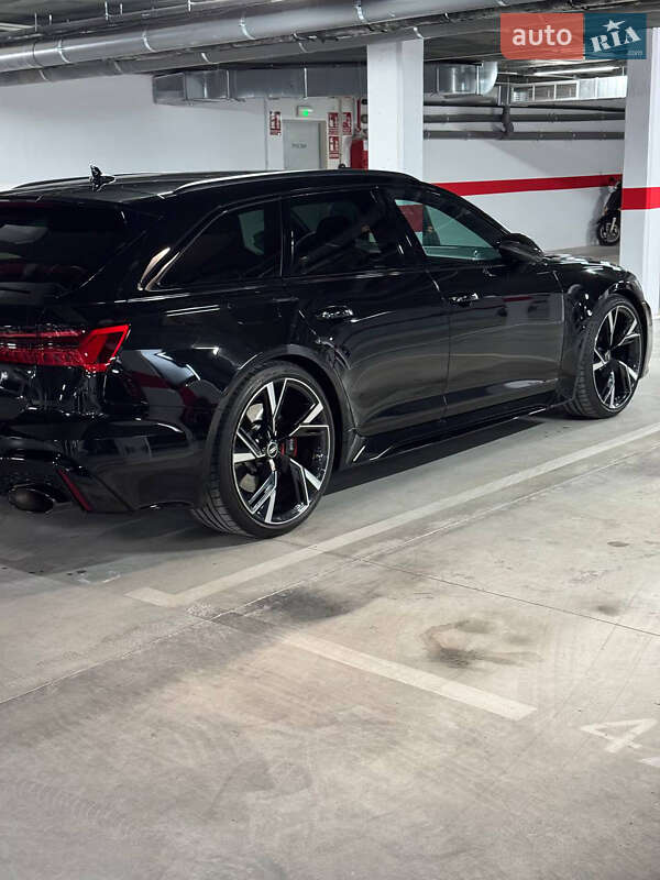 Универсал Audi RS6 2021 в Киеве