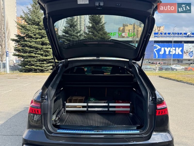 Универсал Audi RS6 2024 в Киеве