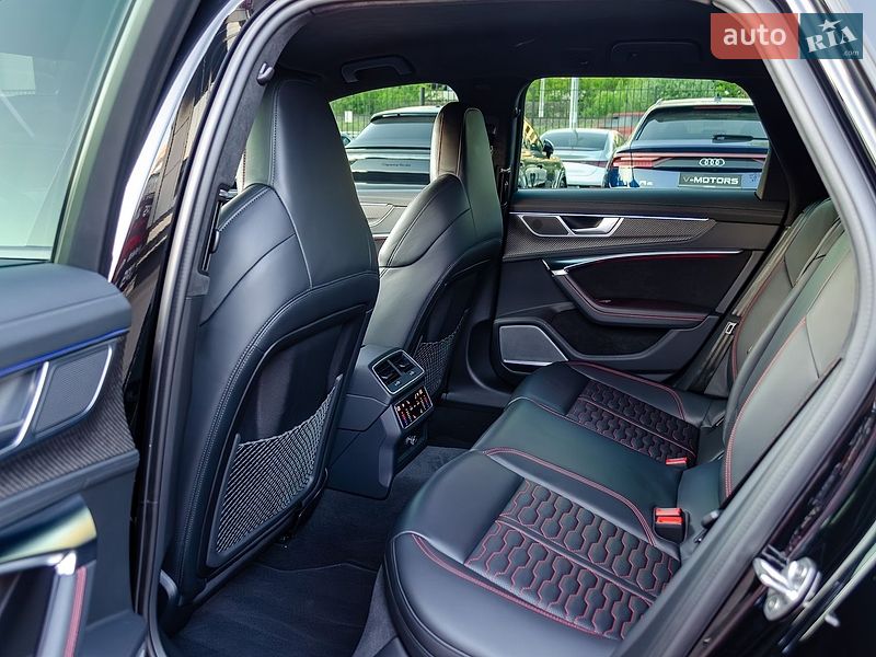 Універсал Audi RS6 2023 в Києві фото 38 Універсал Audi RS6 2023 в Києві