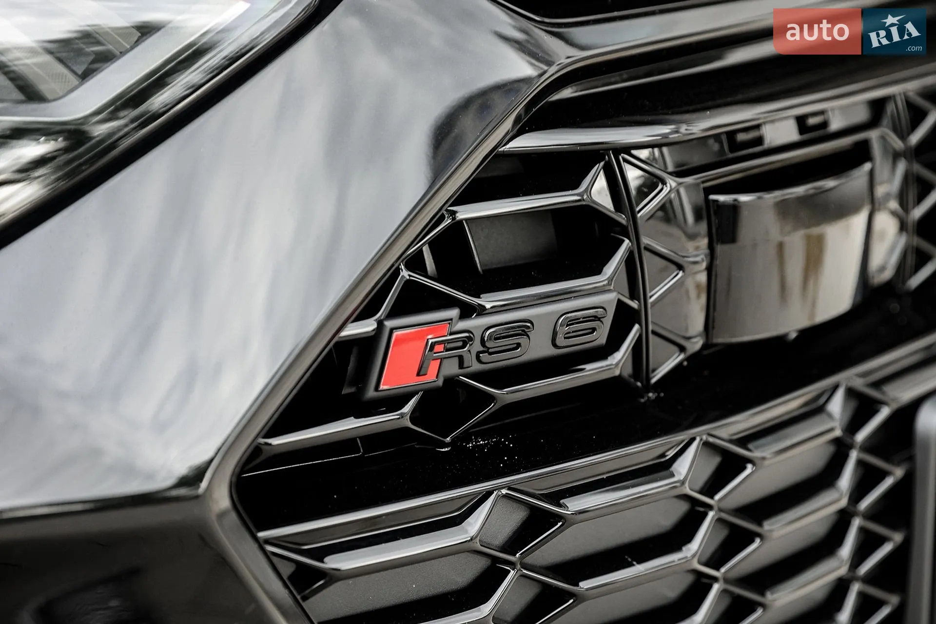 2025 Audi RS6 - мініатюра 15