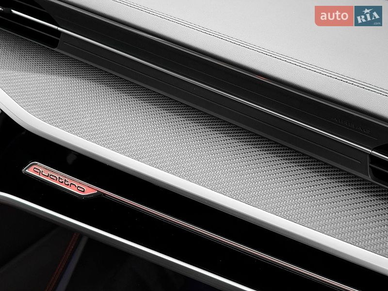 Универсал Audi RS6 2024 в Киеве