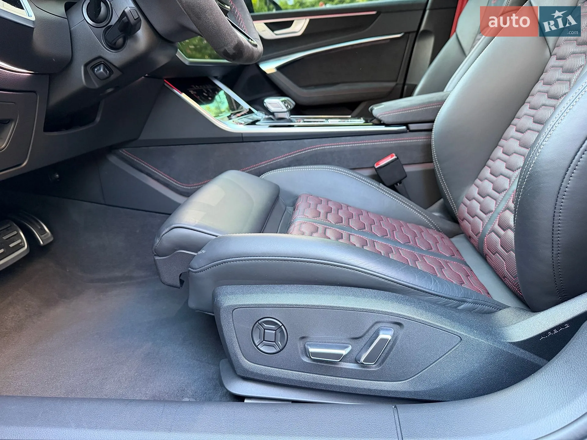 2024 Audi RS6 - мініатюра 34