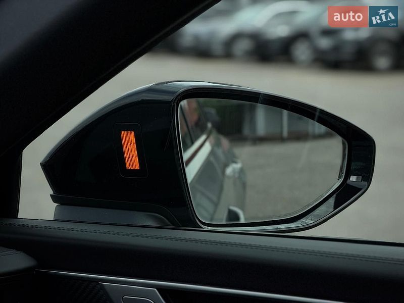 Универсал Audi RS6 2025 в Киеве