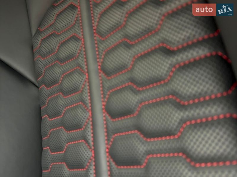 Универсал Audi RS6 2025 в Киеве