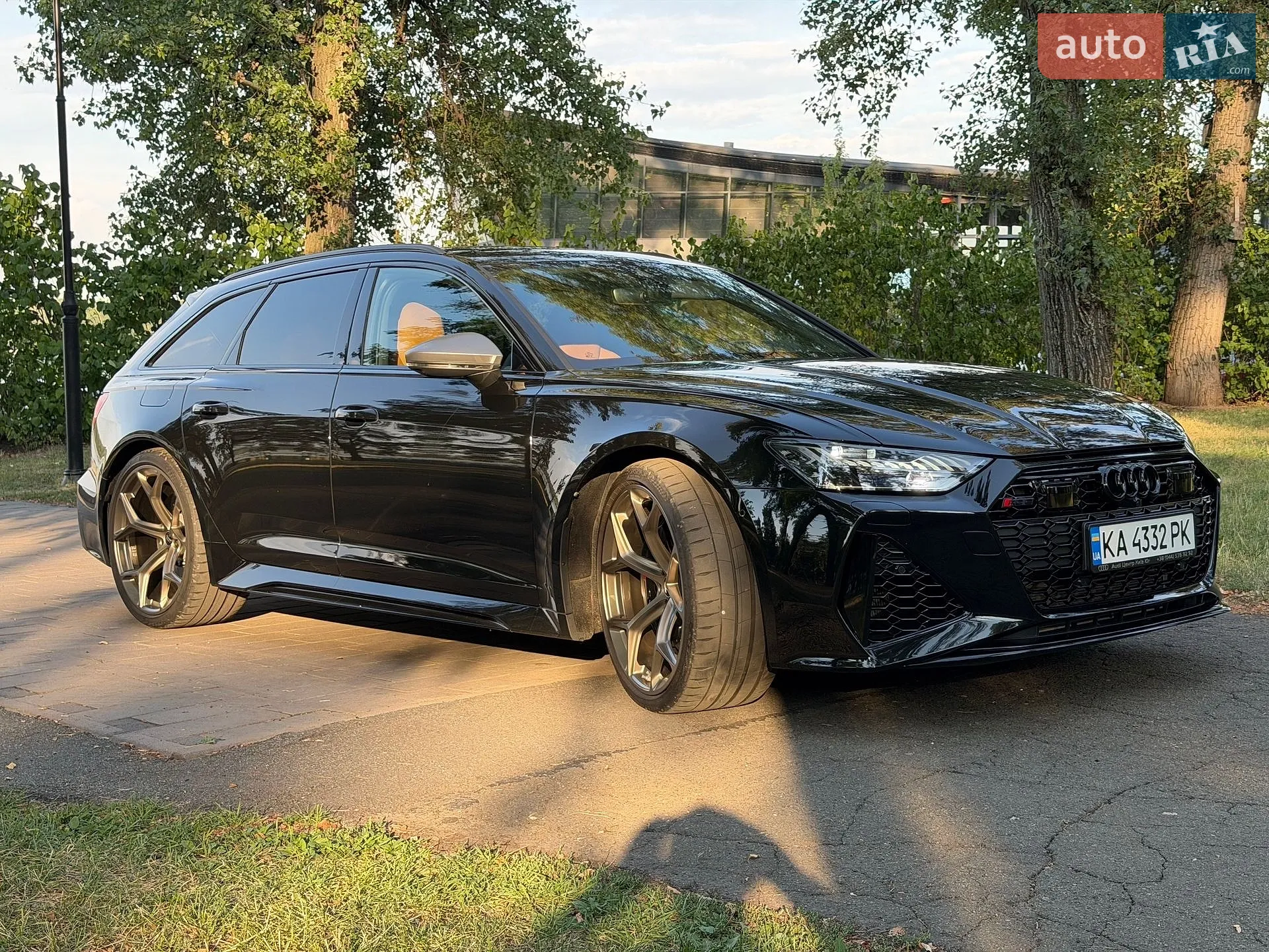 2025 Audi RS6 - мініатюра 8