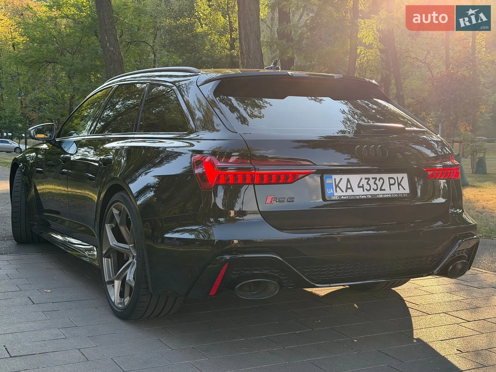 2025 Audi RS6 - мініатюра 12