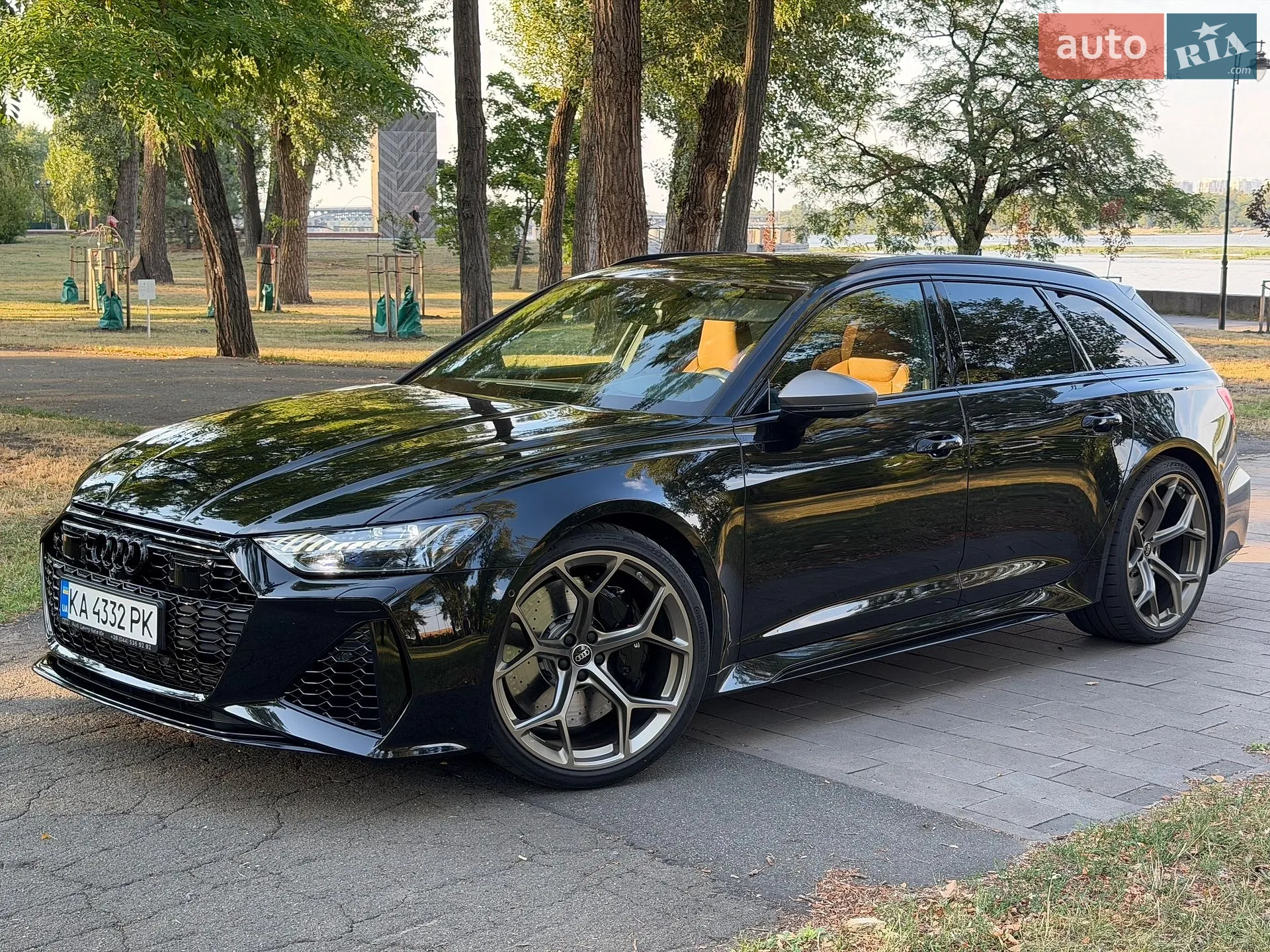 2025 Audi RS6 - фото 1