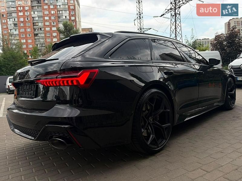 Универсал Audi RS6 2026 в Киеве