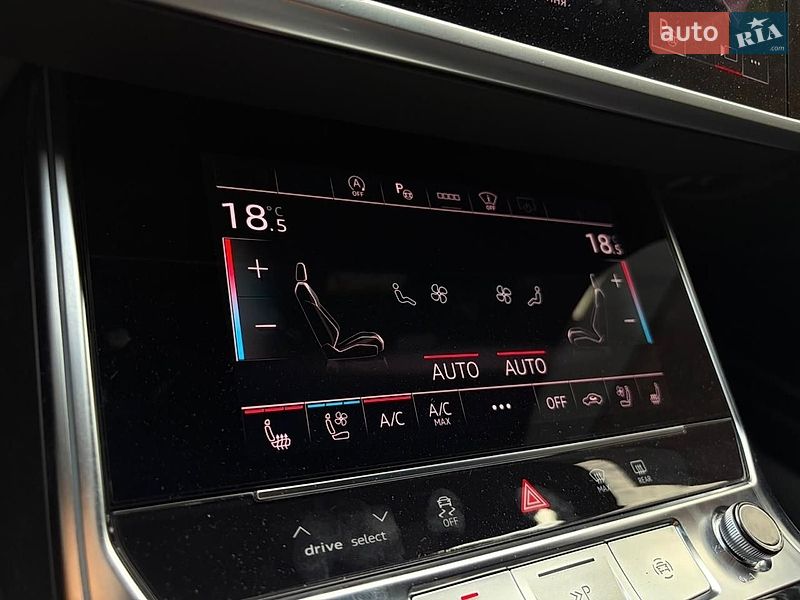 Универсал Audi RS6 2026 в Киеве