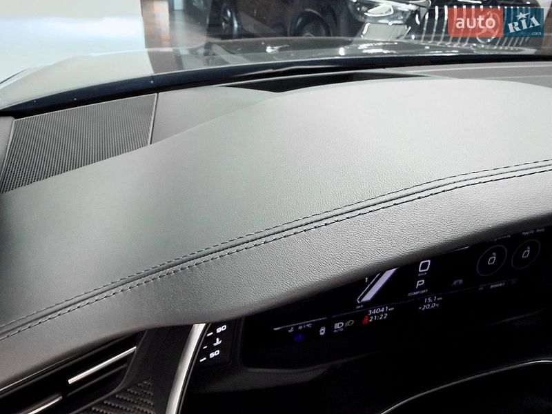 Универсал Audi RS6 2024 в Киеве фото 35 Универсал Audi RS6 2024 в Киеве
