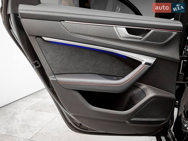 Универсал Audi RS6 2024 в Киеве фото 47 Универсал Audi RS6 2024 в Киеве