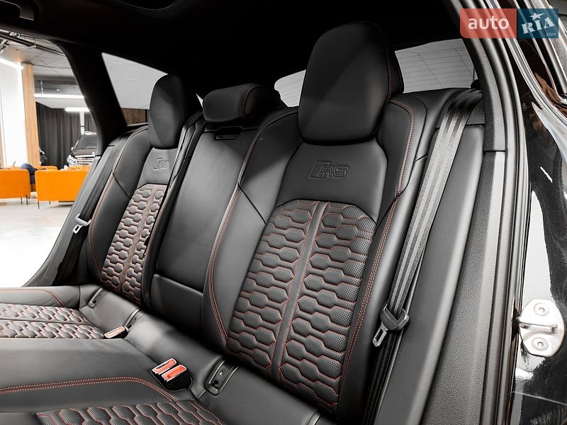 Универсал Audi RS6 2024 в Киеве фото 50 Универсал Audi RS6 2024 в Киеве