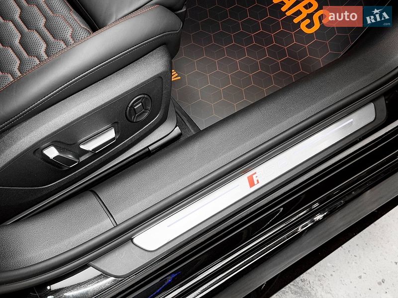 Универсал Audi RS6 2024 в Киеве фото 57 Универсал Audi RS6 2024 в Киеве