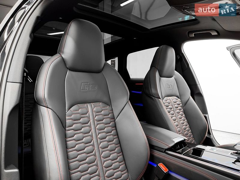 Универсал Audi RS6 2024 в Киеве фото 62 Универсал Audi RS6 2024 в Киеве