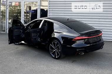 Лифтбек Audi RS7 Sportback 2020 в 