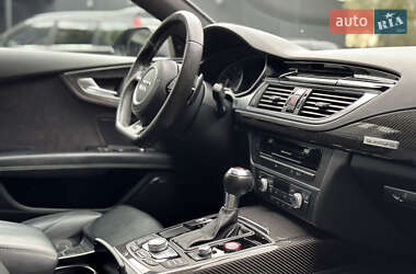 Лифтбек Audi RS7 Sportback 2016 в 