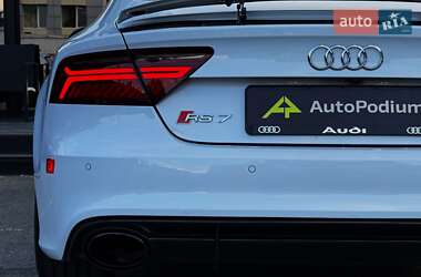 Лифтбек Audi RS7 Sportback 2016 в 