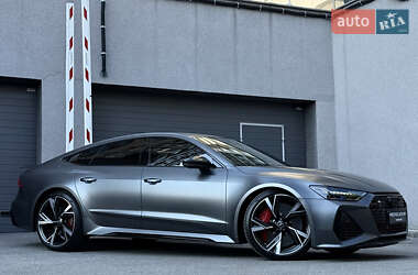 Лифтбек Audi RS7 Sportback 2021 в 