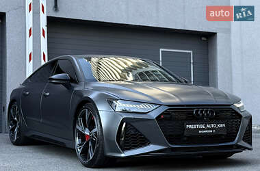 Лифтбек Audi RS7 Sportback 2021 в 