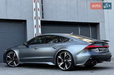 Лифтбек Audi RS7 Sportback 2021 в 