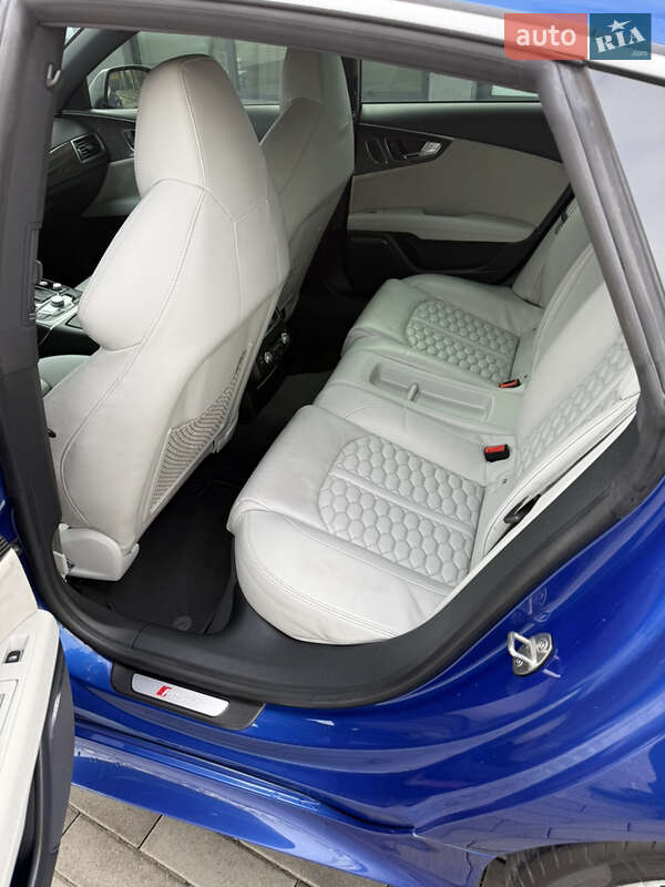 Лифтбек Audi RS7 Sportback 2016 в Ужгороде