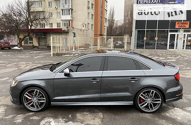 Седан Audi S3 2014 в Харькове