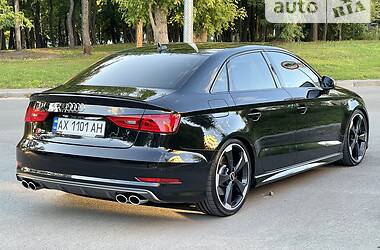 Седан Audi S3 2015 в Харкові