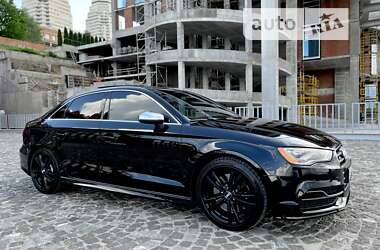 Седан Audi S3 2015 в 