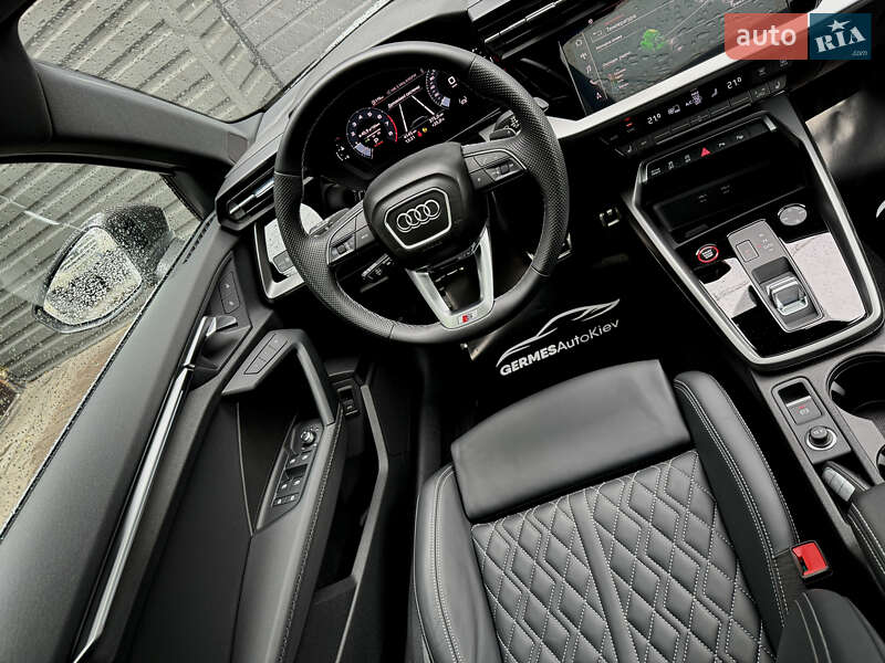 Седан Audi S3 2022 в Киеве