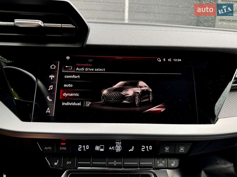 Седан Audi S3 2022 в Киеве