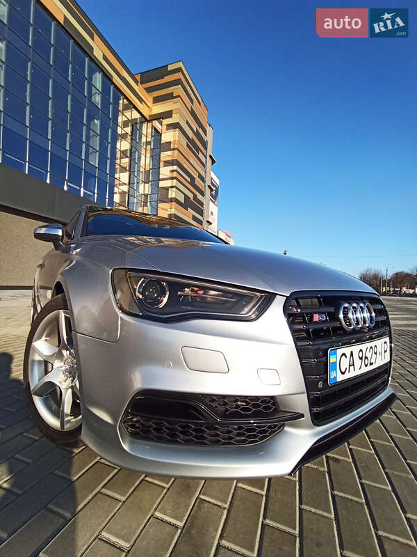 Седан Audi S3 2015 в Черкассах