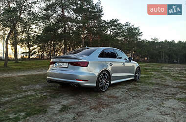 Седан Audi S3 2015 в 