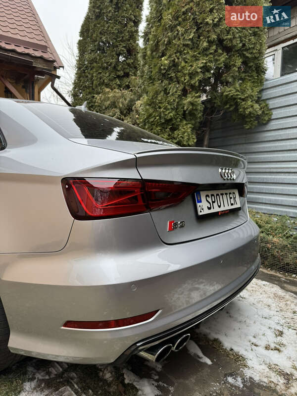 Седан Audi S3 2015 в Черкассах