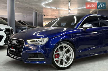 Седан Audi S3 2016 в 