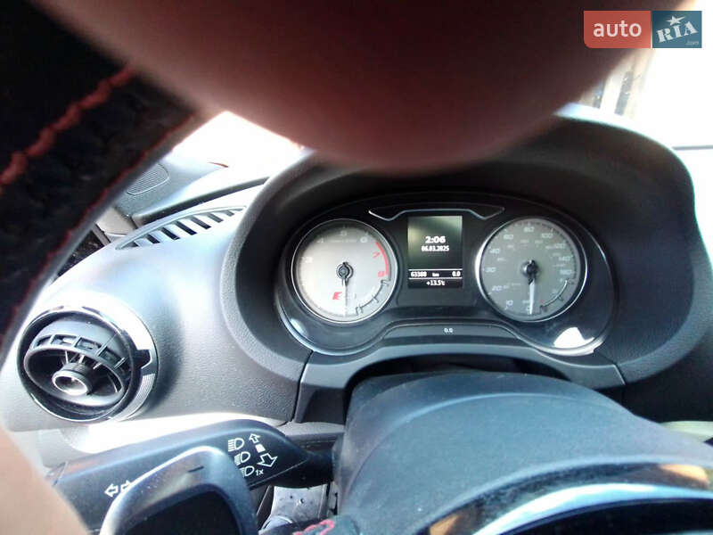 Седан Audi S3 2014 в Днепре
