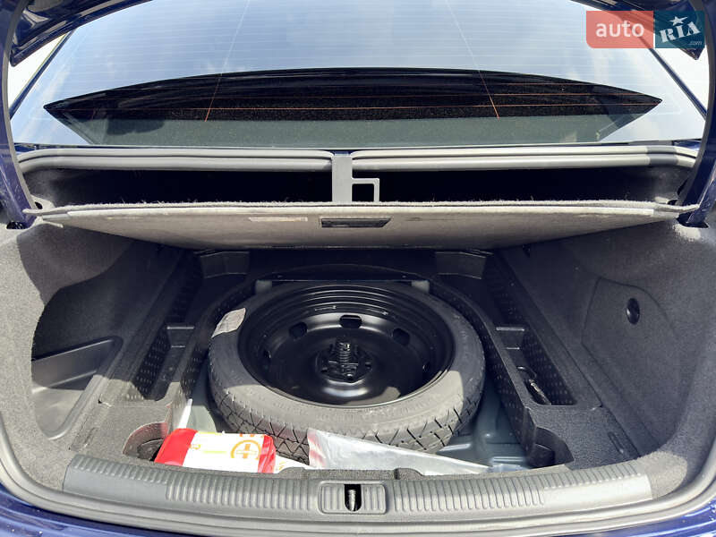 Седан Audi S3 2017 в Киеве