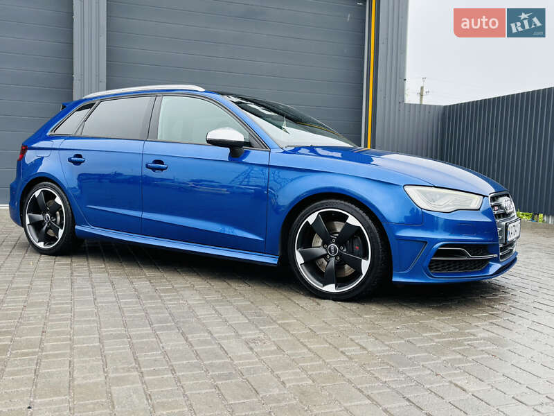 Хэтчбек Audi S3 2016 в Виннице
