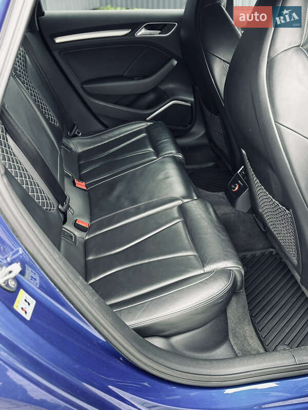Хэтчбек Audi S3 2016 в Виннице