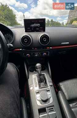 Седан Audi S3 2015 в 